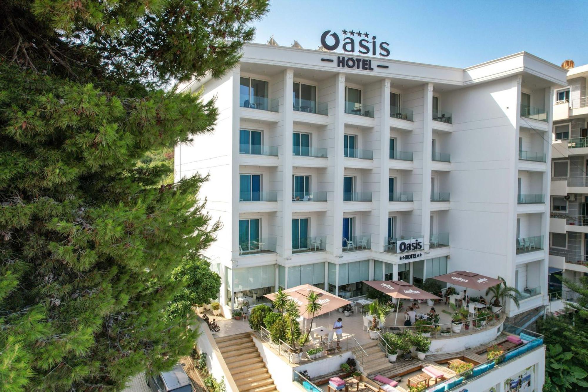 Hotel Oasis Sarandë Exterior foto